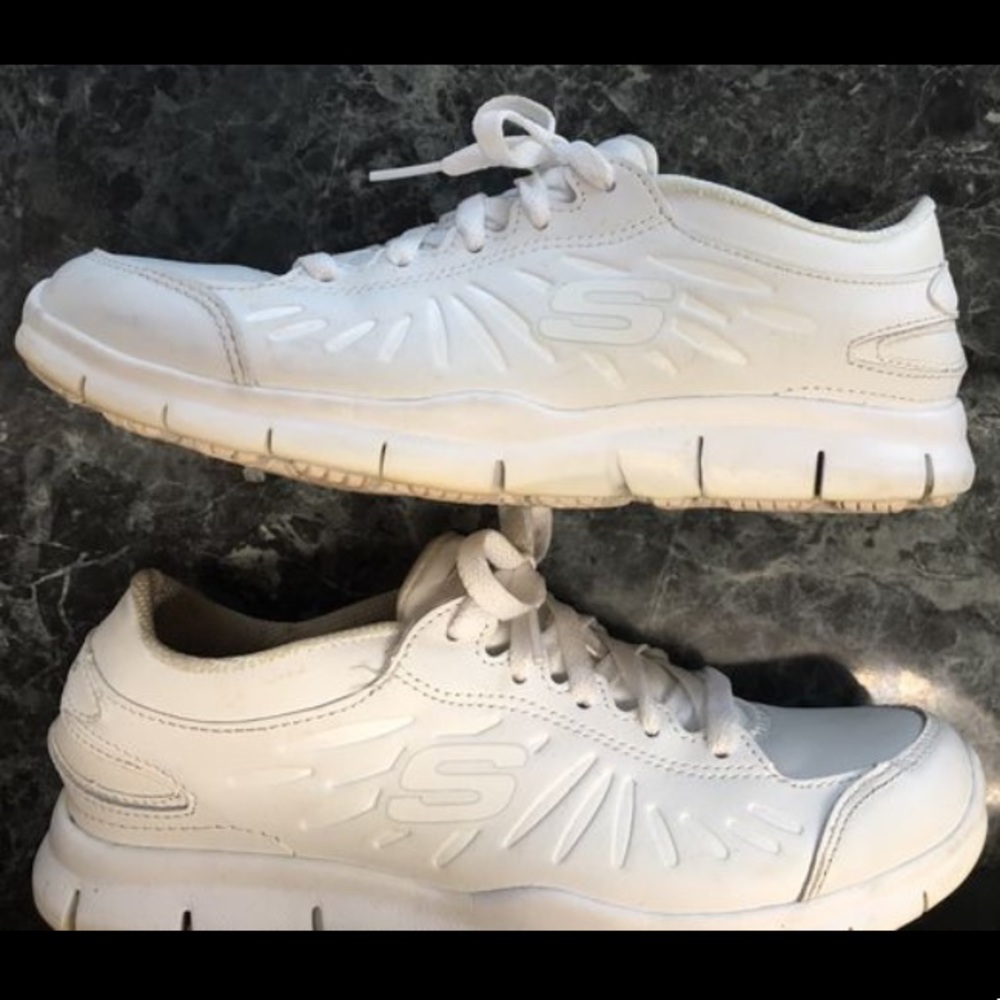 Hooters Uniform Work Shoes Skechers Size 6